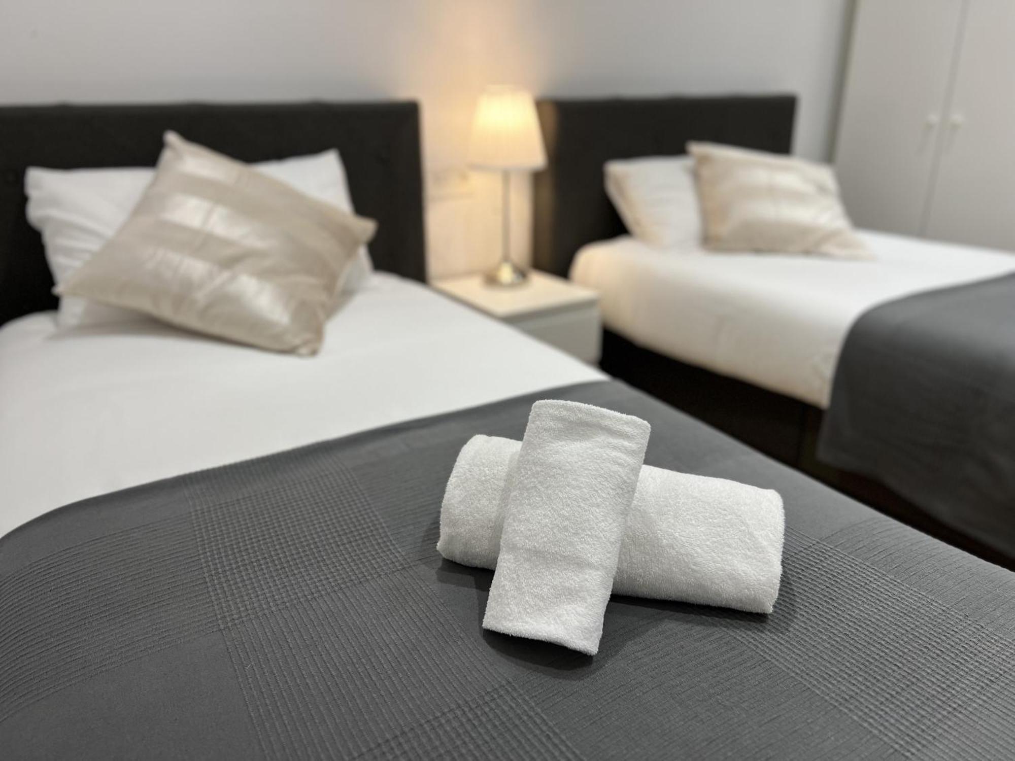 Apartamenticos Plaza Las Armas III Сарагоса Екстер'єр фото