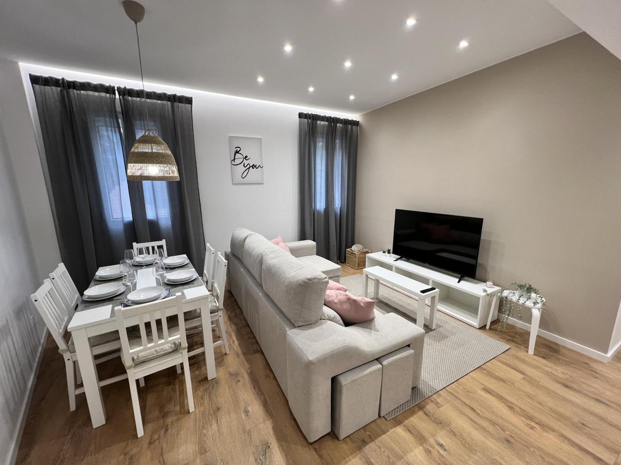 Apartamenticos Plaza Las Armas III Сарагоса Екстер'єр фото